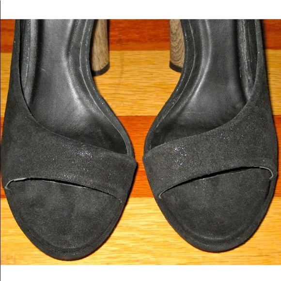 NEW MAX AZRIA BLACK SUEDE PLATFORM ULTRA HIGH HEELS PEEP TOE JACD 38 7.5 NWOT - Picture 2 of 8